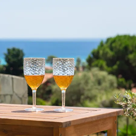 Valeria - 6min Walk To The Sea