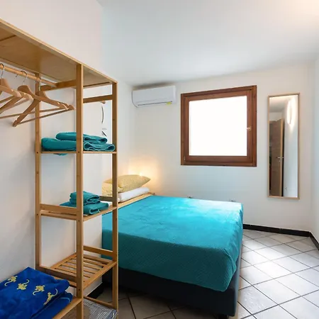 Valeria - 6min Walk To The Sea *