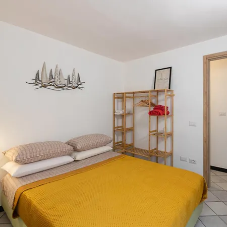 Valeria - 6min Walk To The Sea *