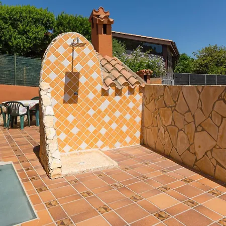 Valeria - 6min Walk To The Sea